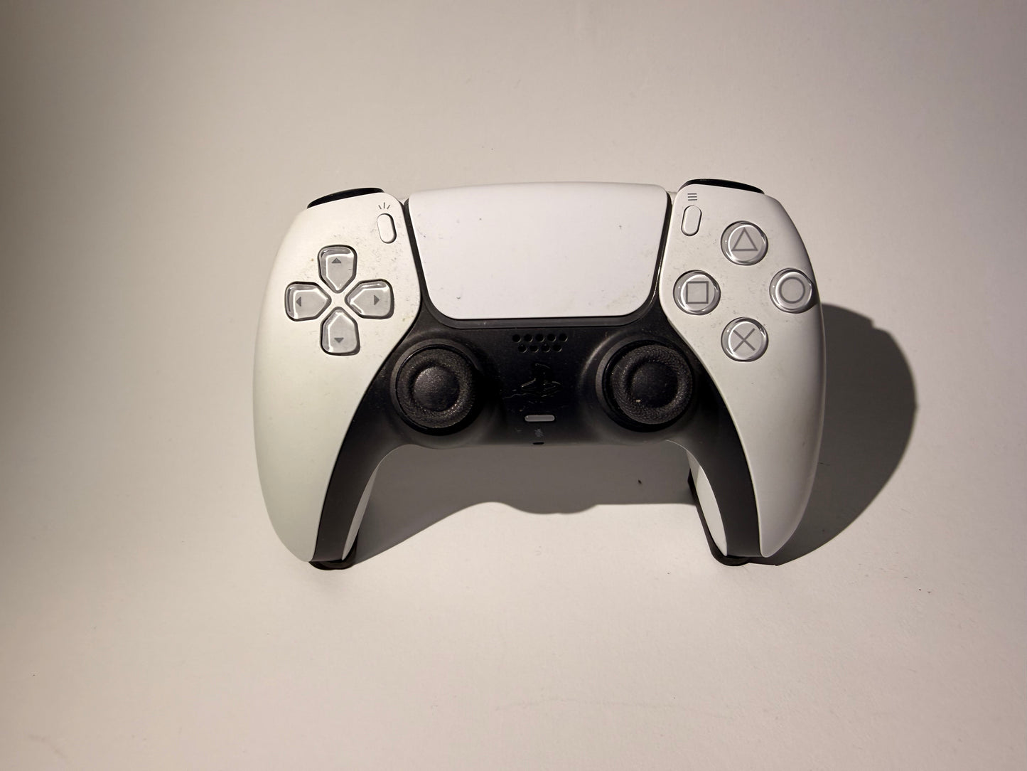 PlayStation 5 Dualsense Controller Ständer schwebend