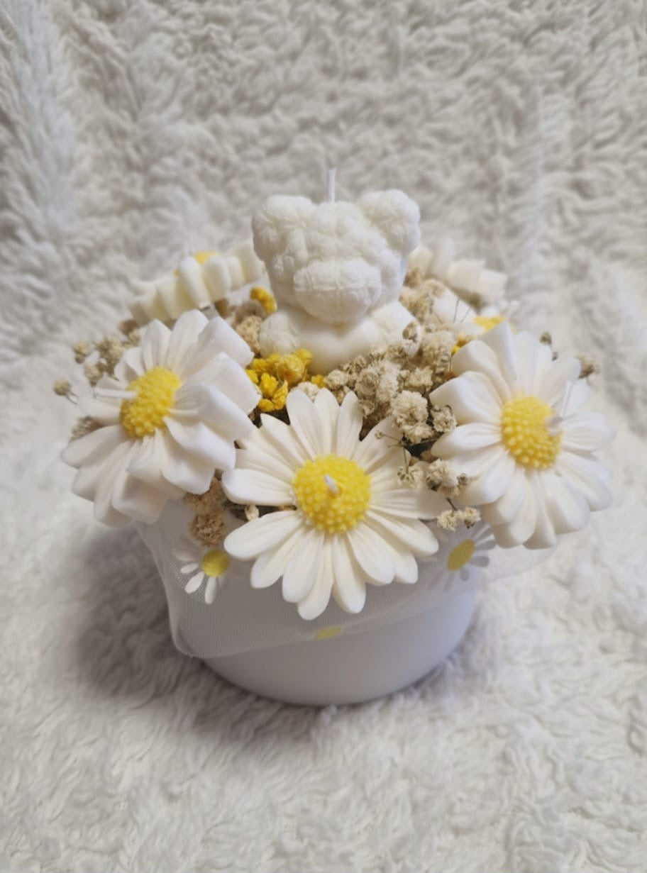 Gänseblümchen Kerzen mit Rosenteddy